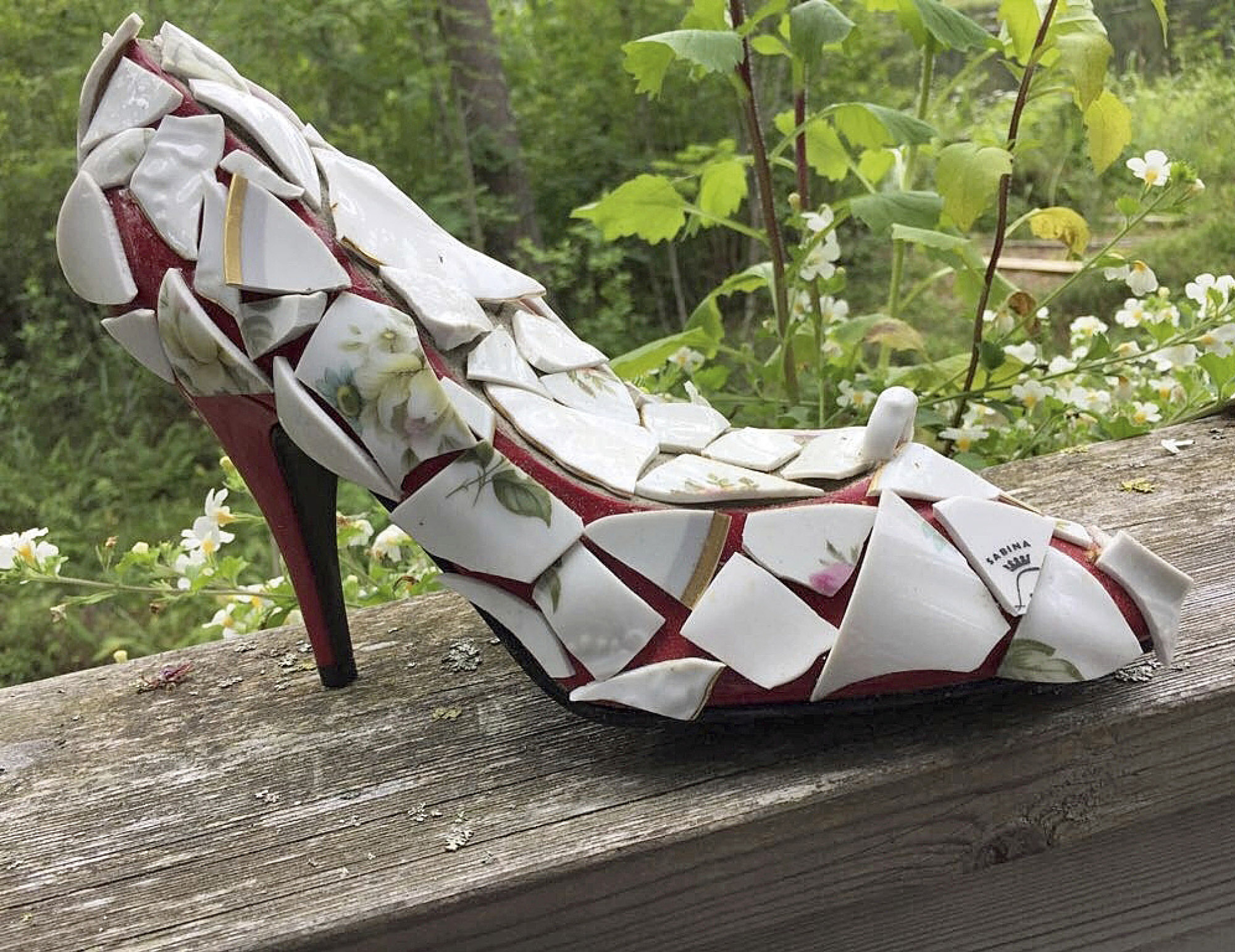 Risoista kengistä syntyy kivoja koriste-esineitä omaksi iloksi tai ystäville.