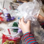 Neuvonta tepsi: Suomessa käytettävät muovipakkaukset kelpaavat entistä paremmin kierrätettäväksi