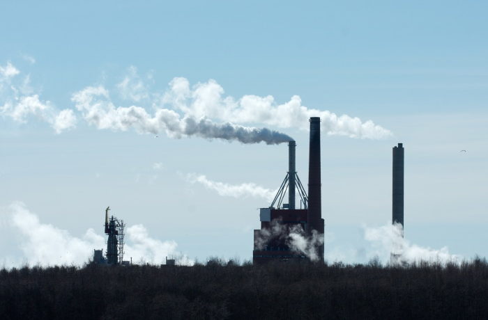 Teollisuuspäästöistä voi tehdä muovia.