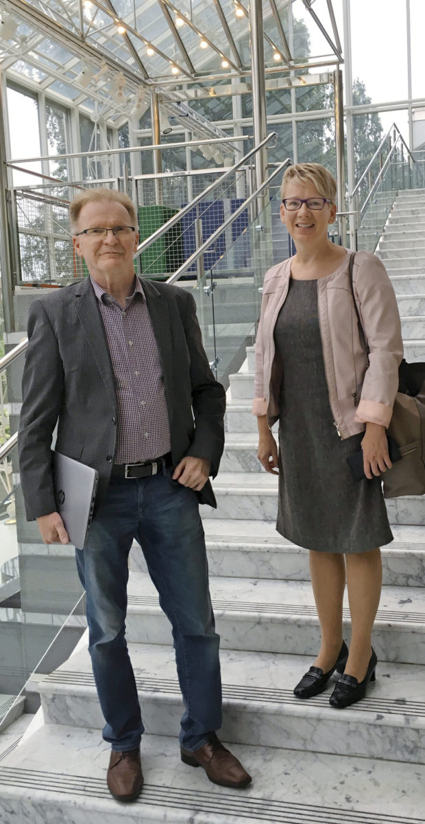 Markku Illikainen ja Helmi Riihim&auml;ki matkasivat Tampereelle hankkeen kick-off-tilaisuuteen Oulusta. Ruskonniitty on yksi merkitt&auml;vist&auml; tulevaisuuden kiertotalouskeskuksista.